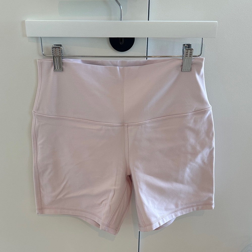 Lululemon align shorts with 6" inseam Size 10 color Milkshake